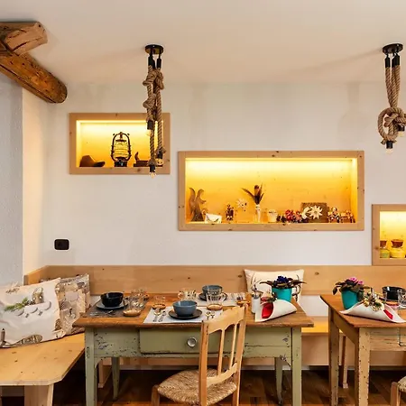 Bed and breakfast Sot L'agner - Ospitalita Diffusa Conca Agordina 3*